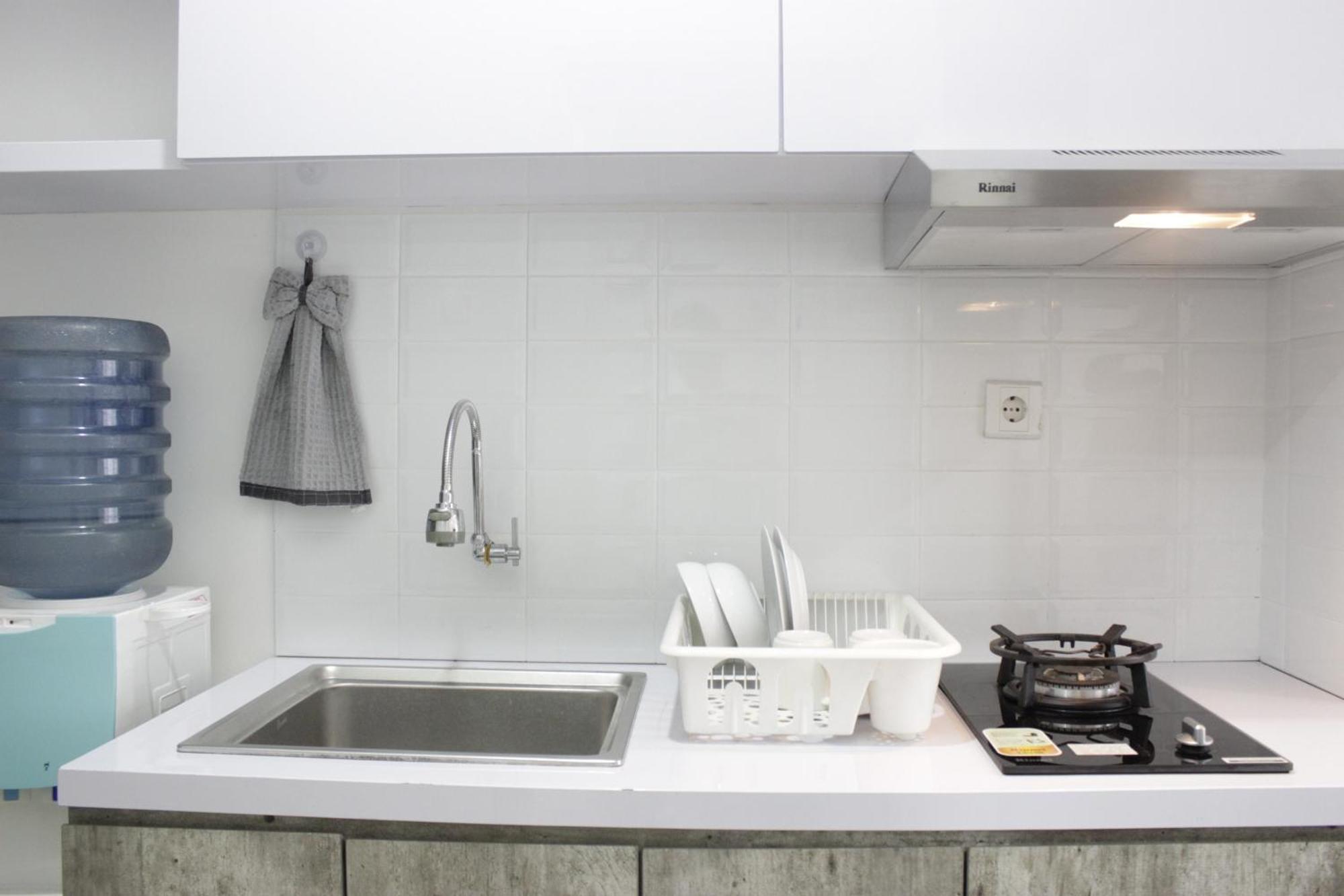 Apartemen Modern Look At Grand Afrika By Travelio