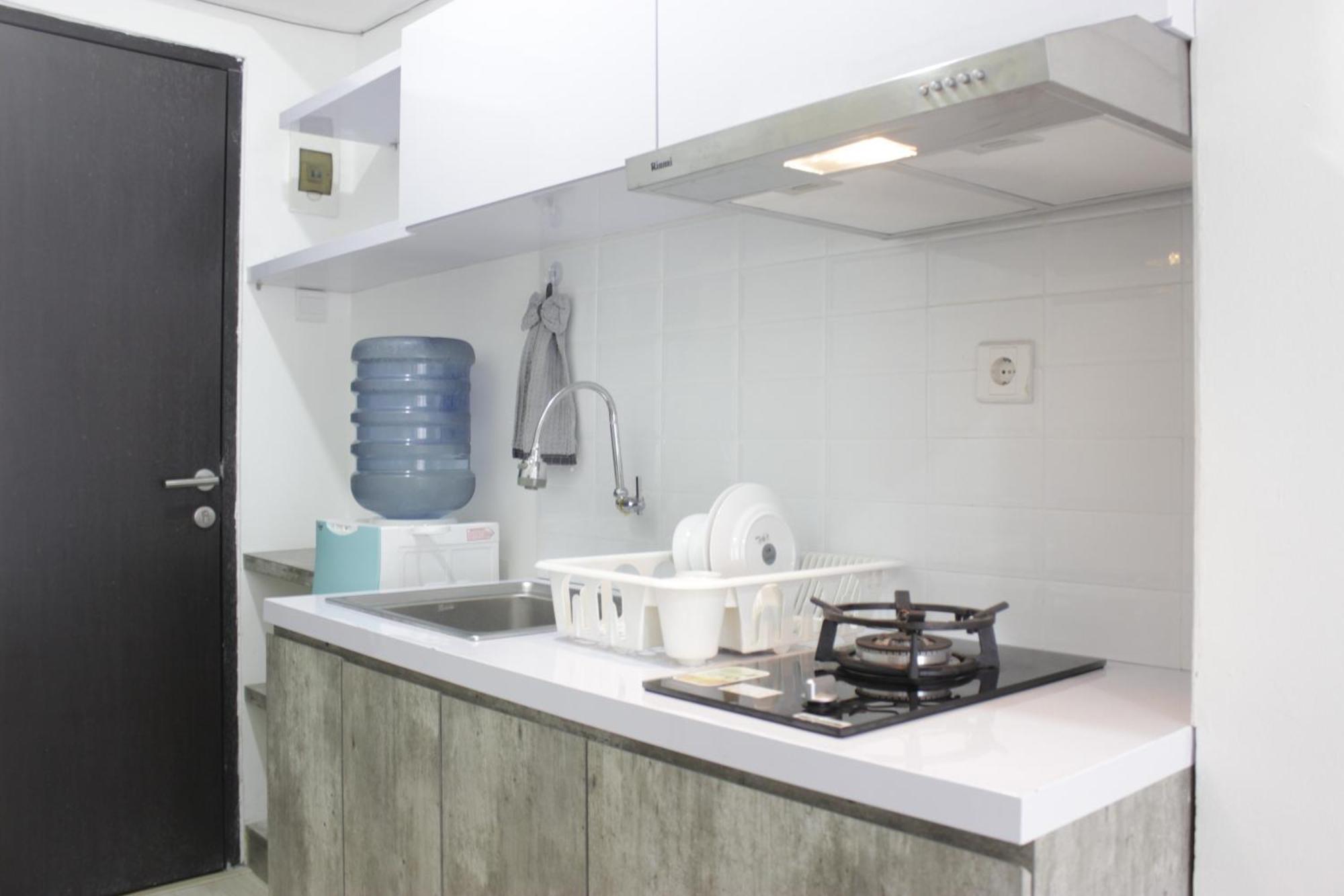 Modern Look At Grand Afrika By Travelio Apartemen *